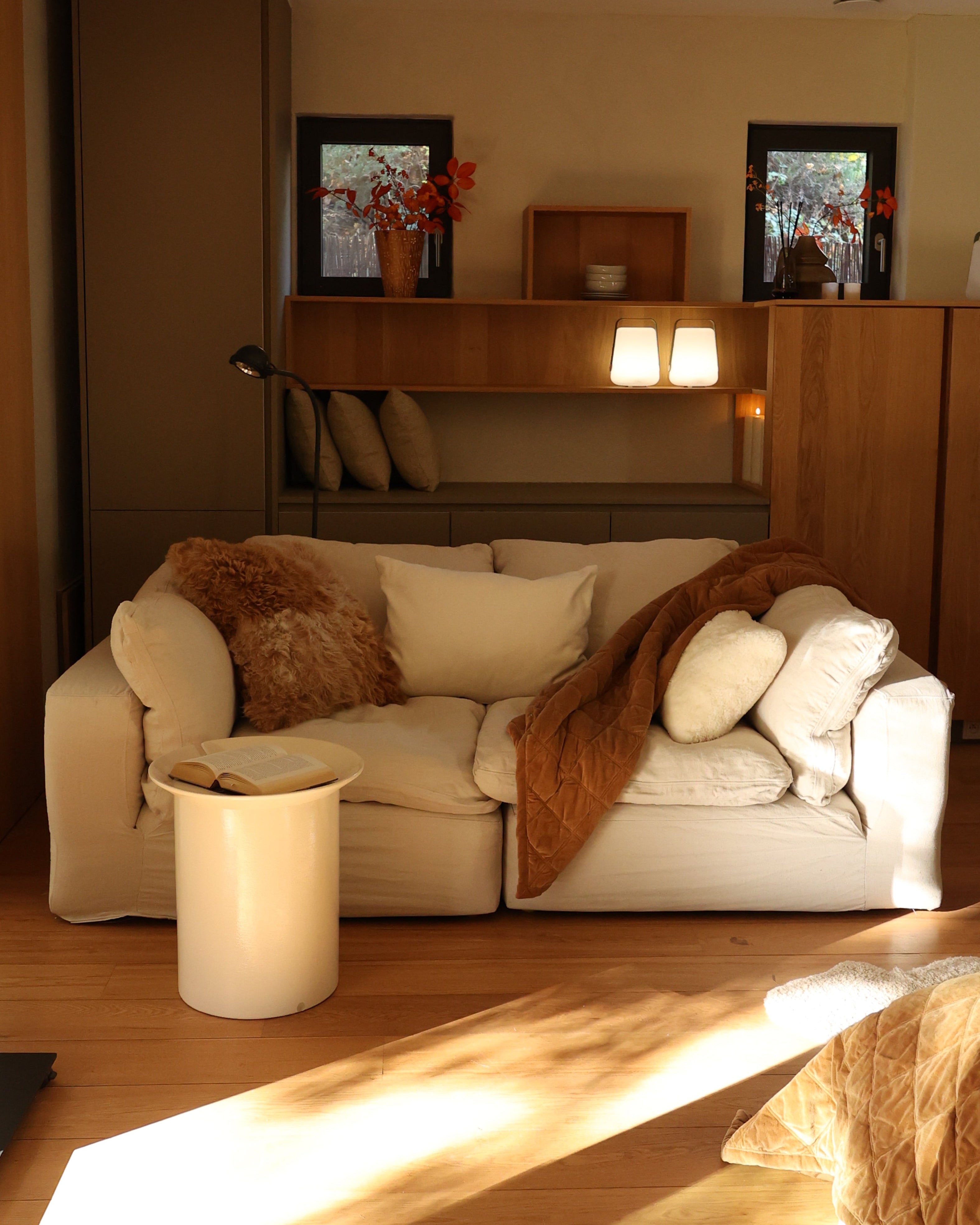 Wood Lounge Suite