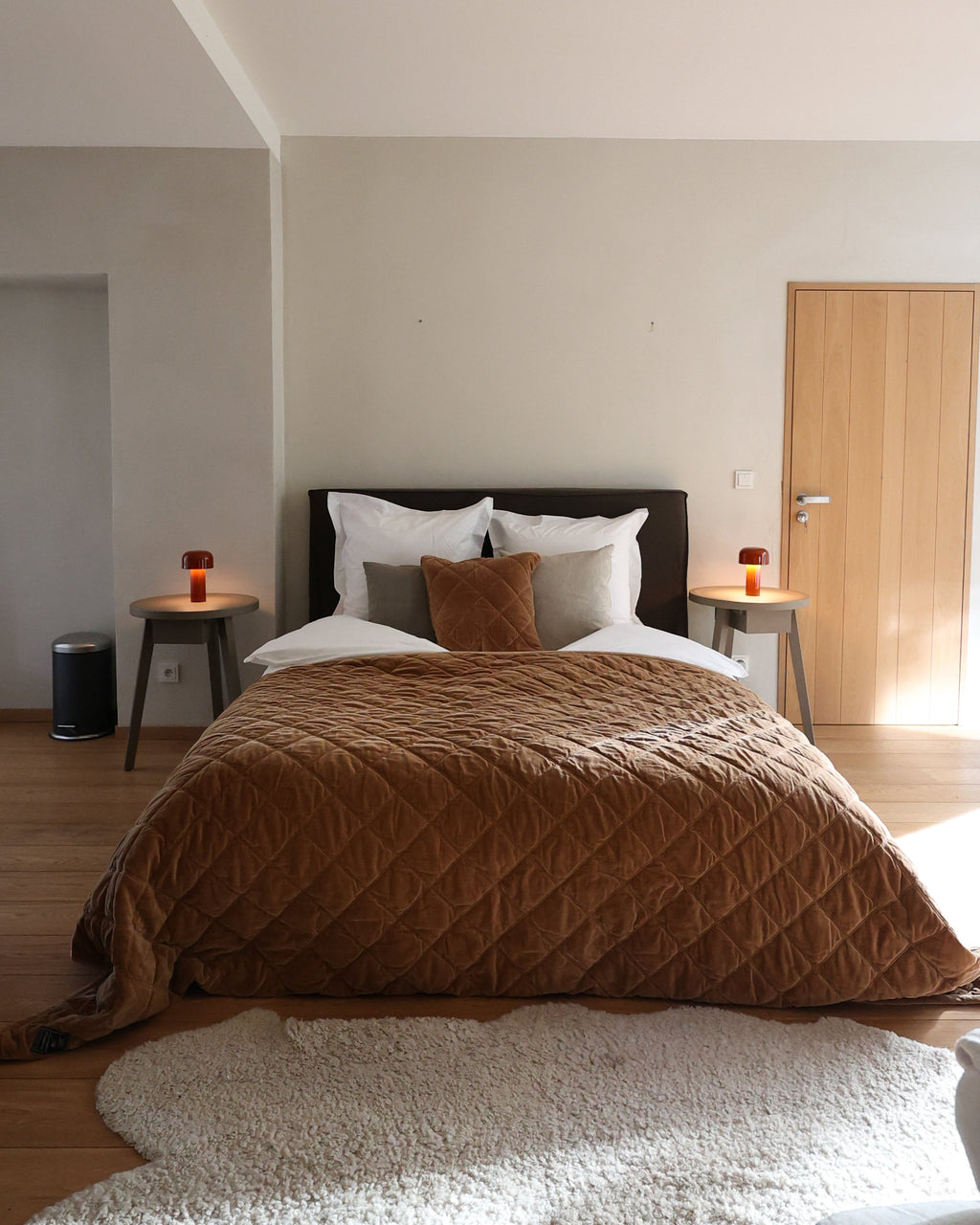 Wood Lounge Suite
